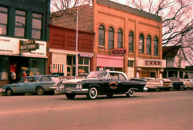 Lake Theatre - Vintage Photo (newer photo)
